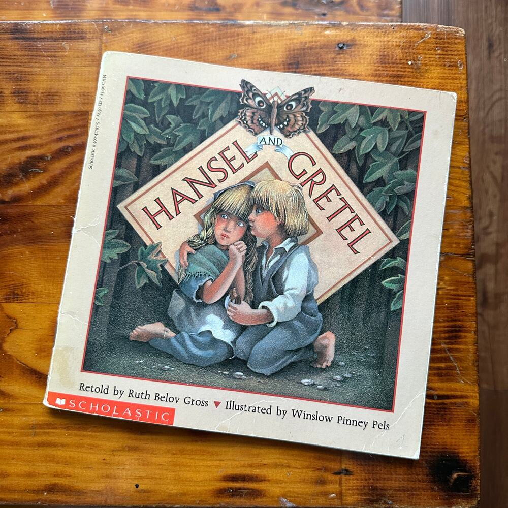Vintage 1988 Scholastic Hansel & Gretel Paperback Book
